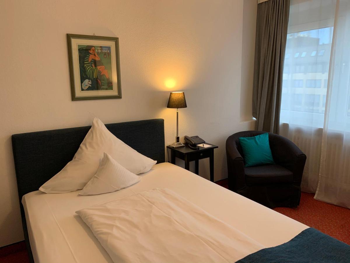 Nymphenburg - 3* München