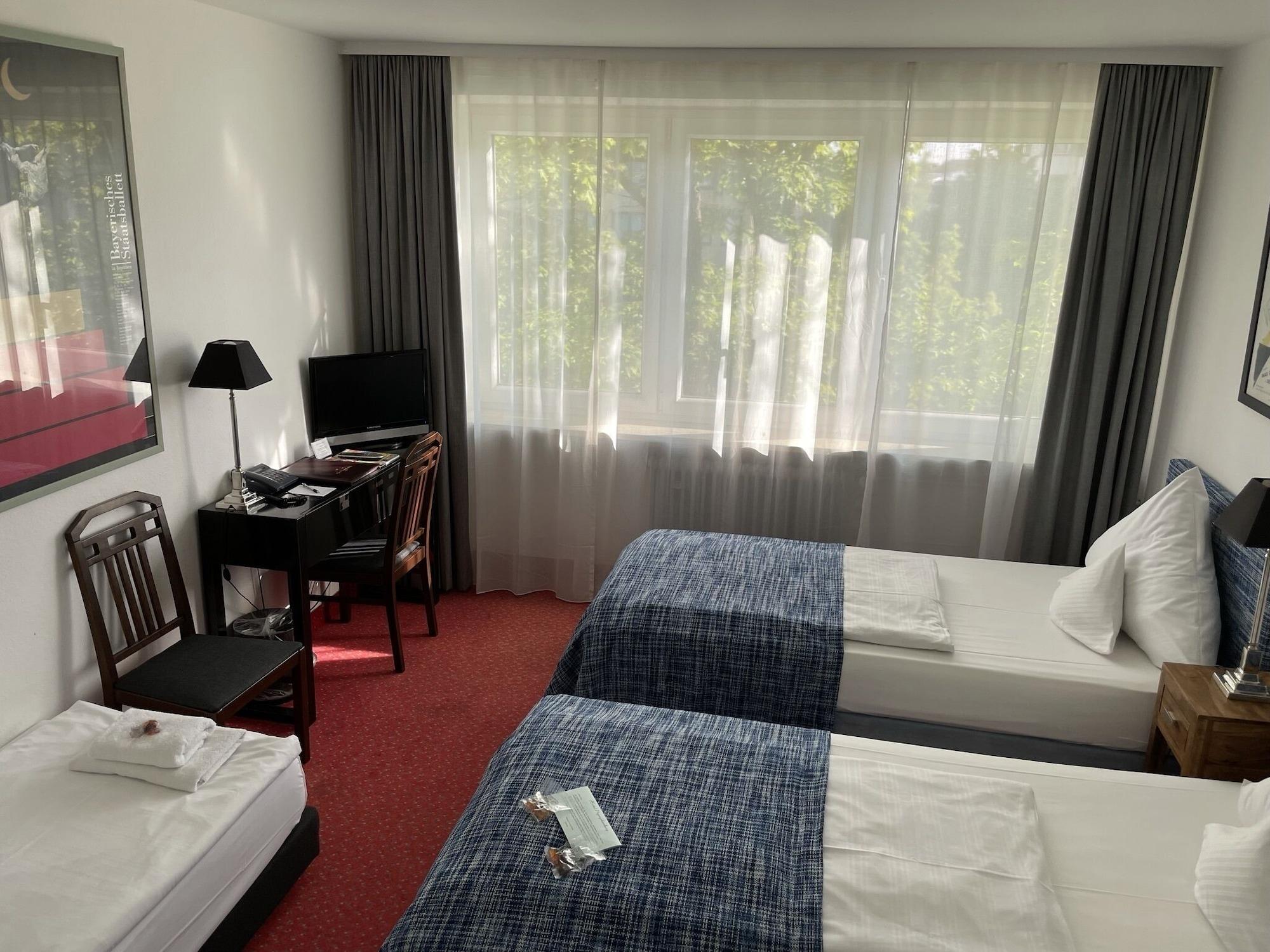 Nymphenburg - 3* München
