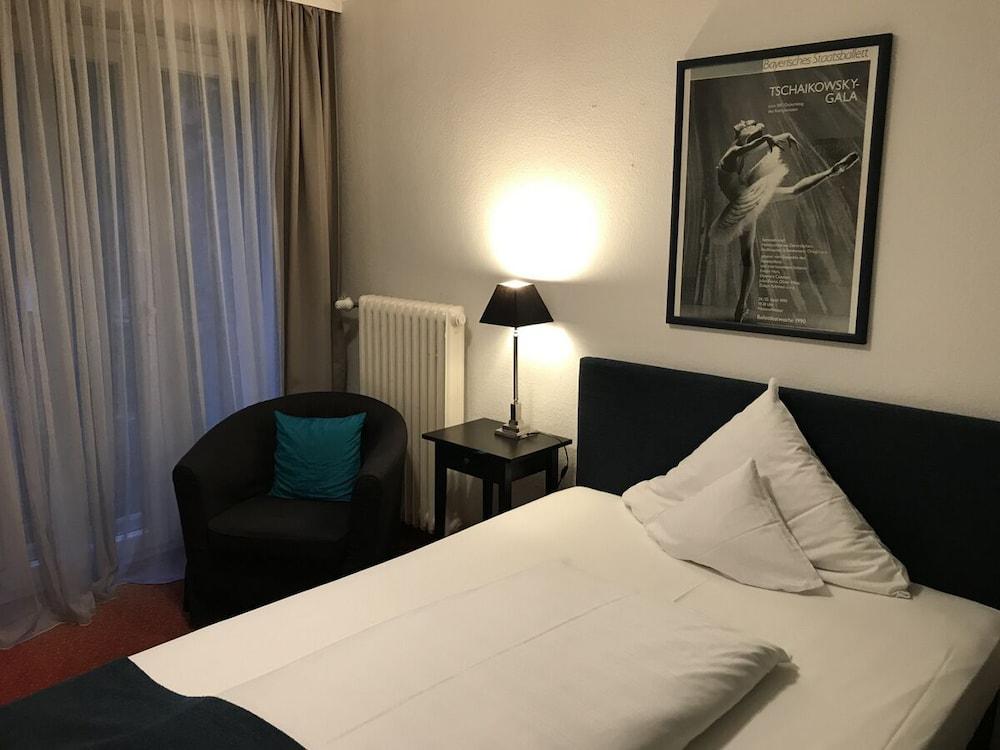 Hotel Nymphenburg - Munich