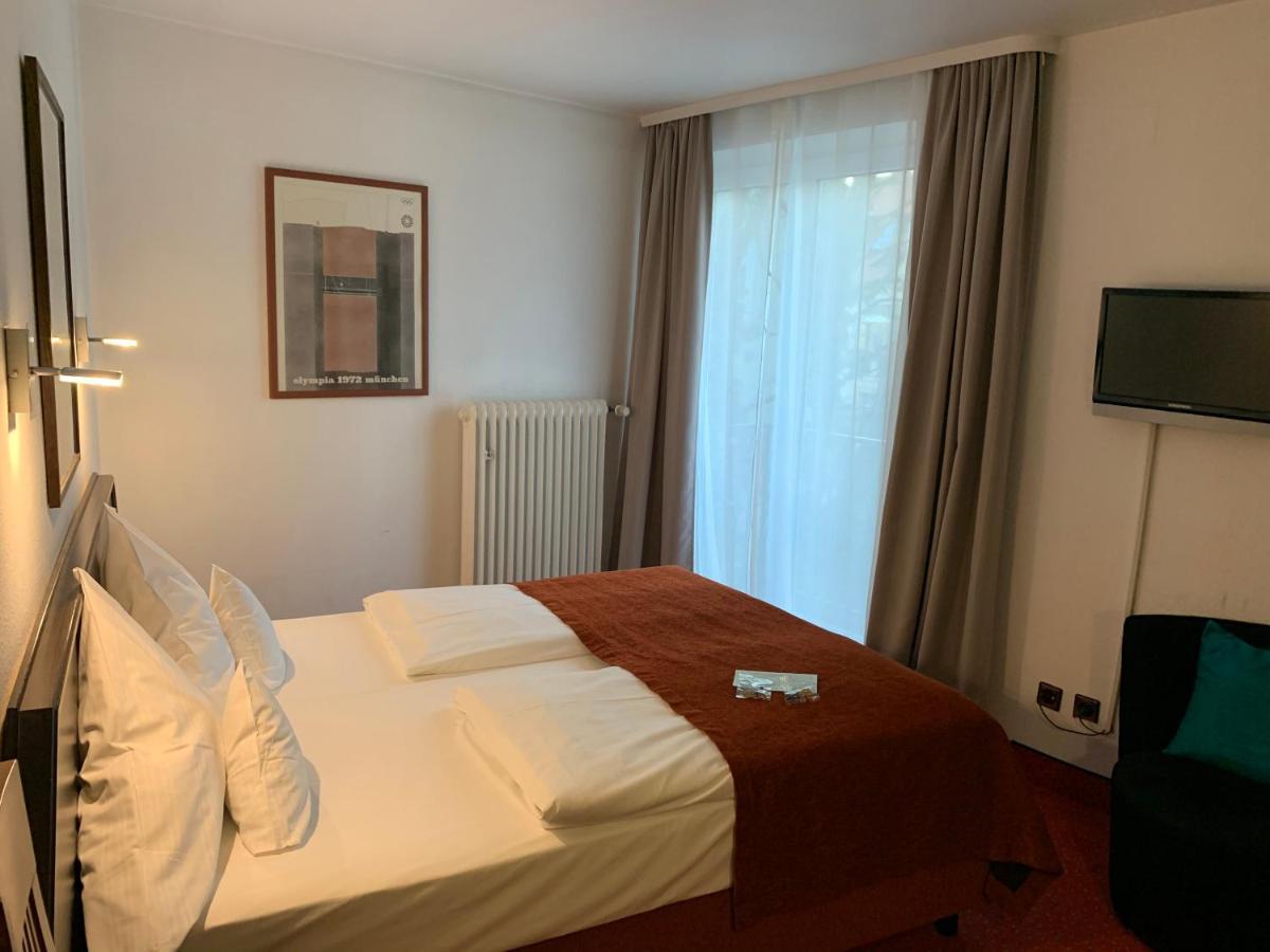 Nymphenburg - 3* Munich